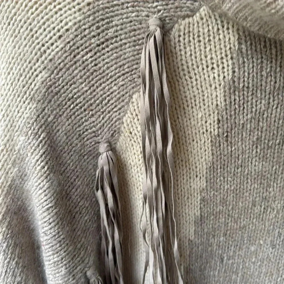IB Diffusion WESTERN women’s knit sweater with fringe & lacing cream tan Sz M - Picture 3 of 8
